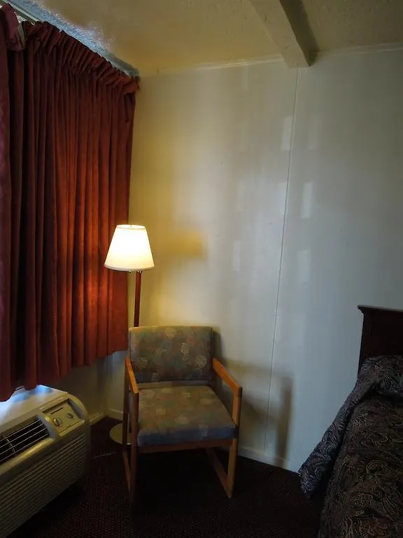 ** Hotel Sunshine Inn & Suites United States